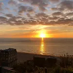 Seaside Serenity Yourhosthelper